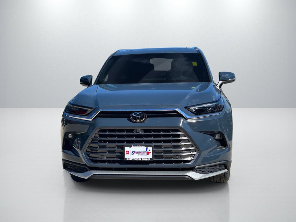 Certified 2025 Toyota Grand Highlander AWD Hybrid image 2