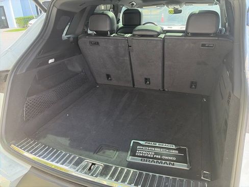 Certified 2024 Porsche Cayenne AWD/4WD image 14