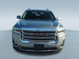 Used 2023 GMC Acadia SLT video 3