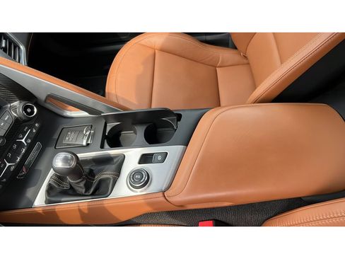 Used 2015 Chevrolet Corvette Z06 w/ 3LZ Preferred Equipment Group RWD image 20