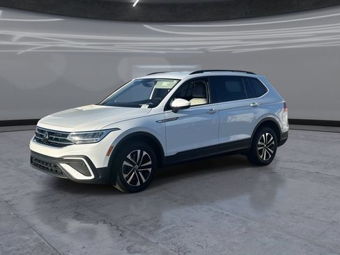 Certified 2023 Volkswagen Tiguan S FWD image 3