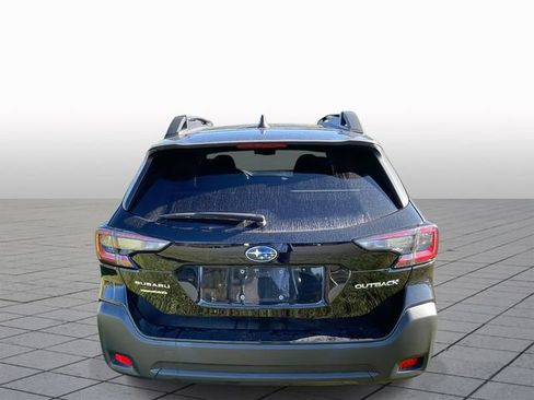 Used 2023 Subaru Outback Premium image 5