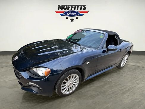 Used 2019 FIAT 124 Spider Classica w/ Technology Group image 1