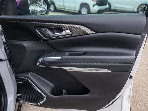 Used 2025 Chevrolet Traverse High Country image 28