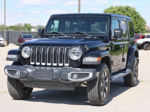 Used 2018 Jeep Wrangler Unlimited Sahara image 6