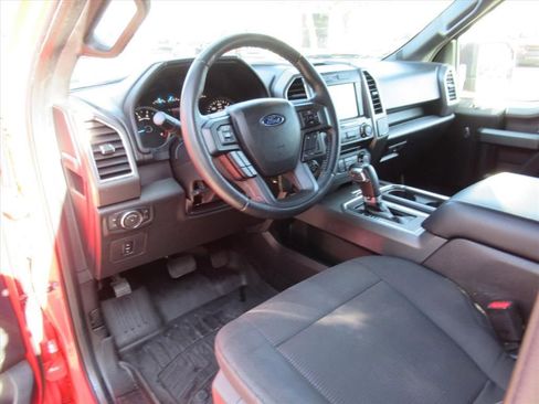 Used 2016 Ford F150 XLT w/ Equipment Group 302A Luxury image 17