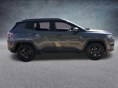 Used 2018 Jeep Compass Latitude AWD/4WD image 14
