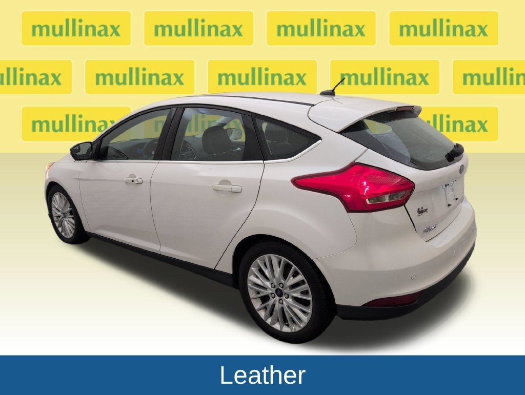 Used 2017 Ford Focus Titanium FWD image 9