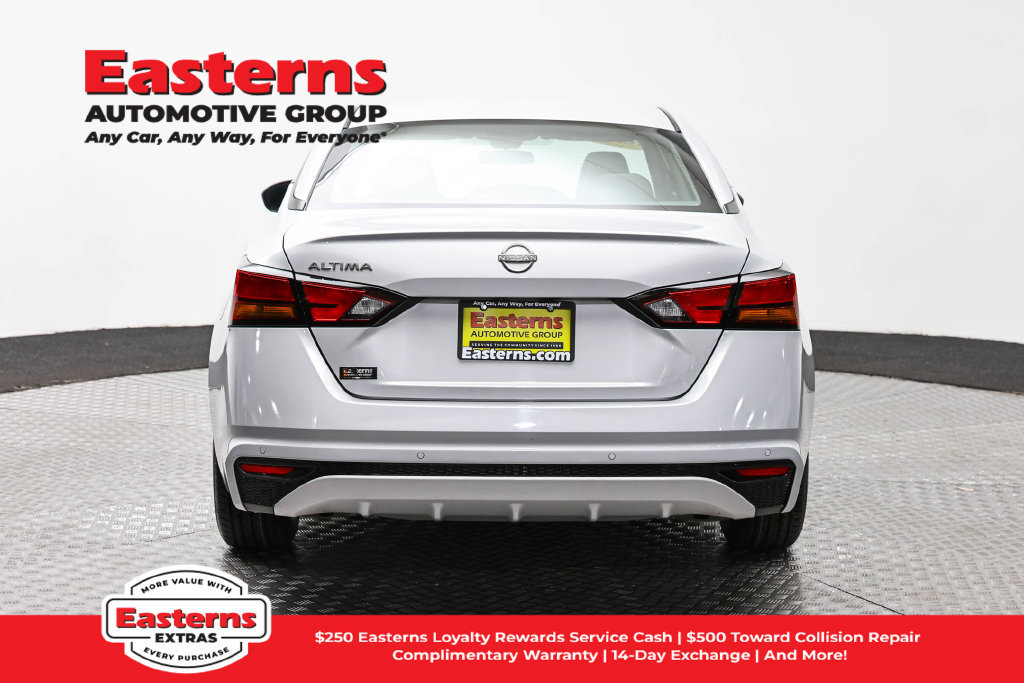 Used 2023 Nissan Altima 2.5 S FWD image 7