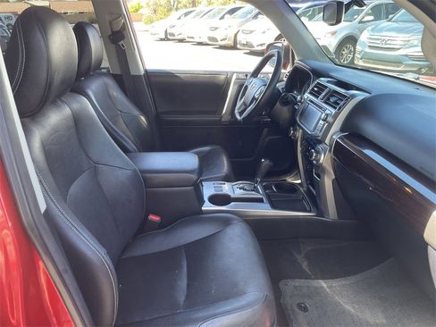 Used 2014 Toyota 4Runner Limited image 13