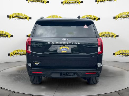 New 2026 Ford Expedition Active image 4