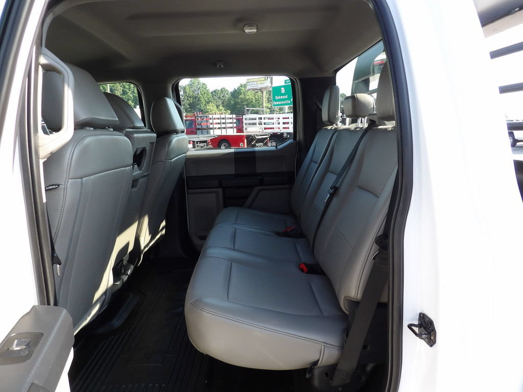 Used 2022 Ford F550 2WD Crew Cab Super Duty w/ Power Equipment Group image 32