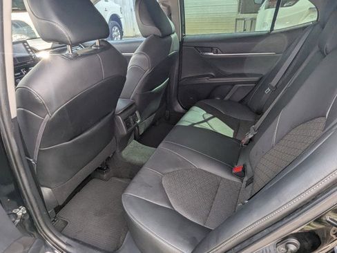 Used 2021 Toyota Camry XSE image 23