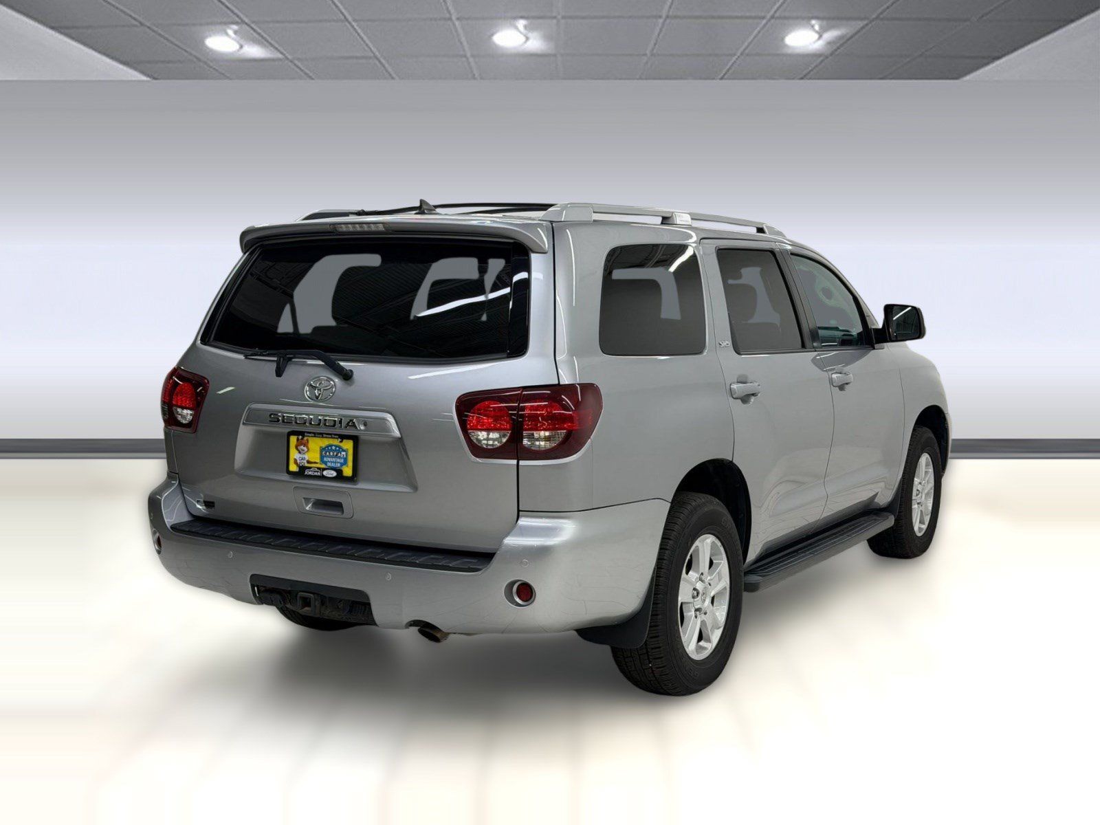 Used 2019 Toyota Sequoia SR5 AWD/4WD image 7