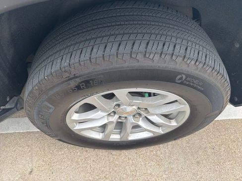 Used 2023 Chevrolet Tahoe LT w/ Luxury Package image 11