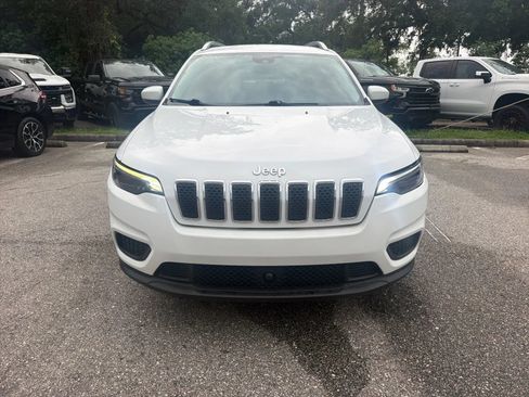 Used 2021 Jeep Cherokee Latitude FWD image 4