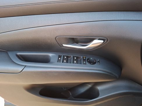Certified 2025 Hyundai Tucson SEL AWD/4WD image 13