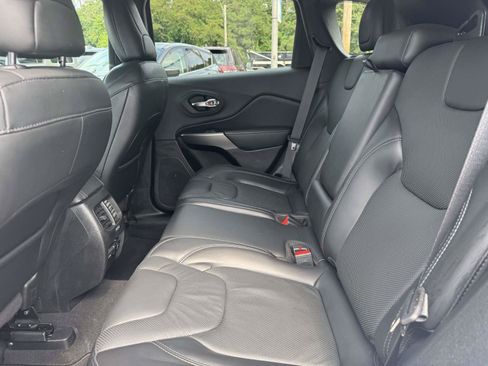 Used 2019 Jeep Cherokee Limited AWD/4WD image 14
