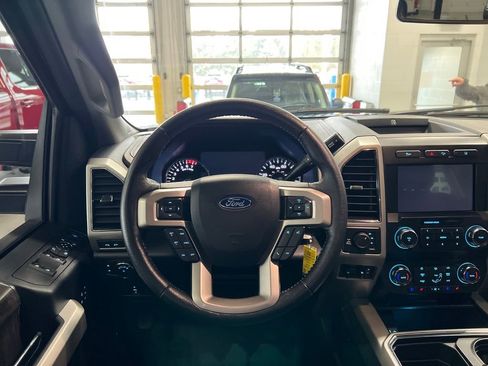 Used 2020 Ford F250 Lariat image 21