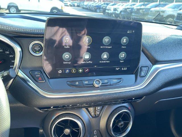 Used 2024 Chevrolet Blazer LT w/ Convenience Package FWD image 13