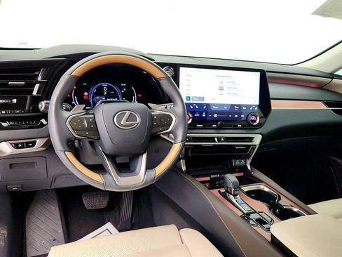 Used 2023 Lexus RX 350 w/ Accessory Package (K3) AWD/4WD image 12