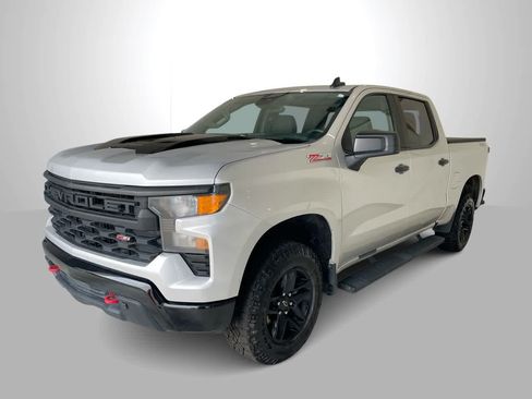 Used 2022 Chevrolet Silverado 1500 Custom Trail Boss AWD/4WD image 1