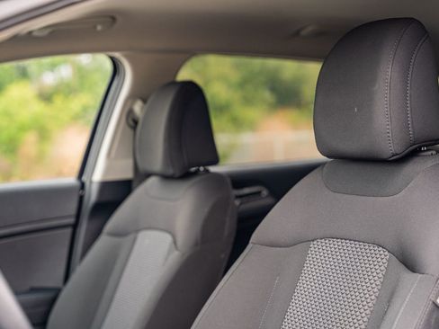 Used 2026 Kia Sportage LX w/ LX Convenience Package image 19