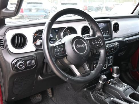 Used 2021 Jeep Wrangler Unlimited Islander image 15