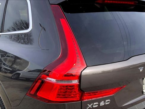Used 2022 Volvo XC60 B5 Inscription w/ Advanced Package image 26