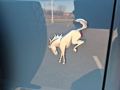 Used 2022 Ford Bronco 4-Door image 6