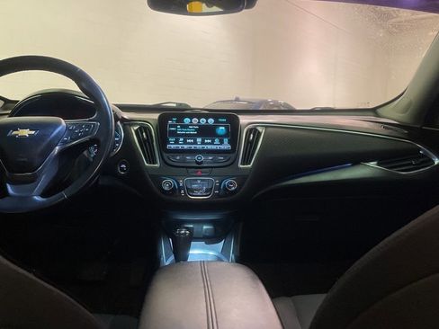 Used 2018 Chevrolet Malibu LT w/ Driver Confidence Package image 7