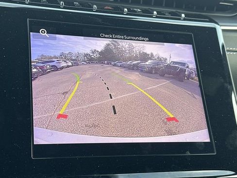 Used 2023 Jeep Grand Cherokee L Laredo image 28