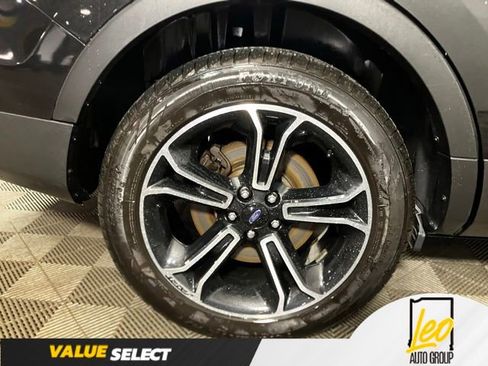 Used 2015 Ford Explorer Sport w/ Equipment Group 401A AWD/4WD image 24
