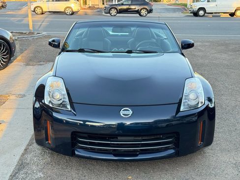 Used 2007 Nissan 350Z Touring RWD image 5