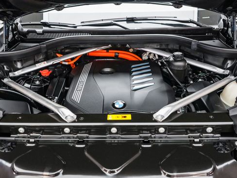 Certified 2023 BMW X5 xDrive45e w/ Climate Comfort Package image 27