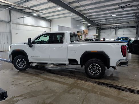 Used 2022 GMC Sierra 2500 SLE w/ SLE Value Package; AWD/4WD image 5