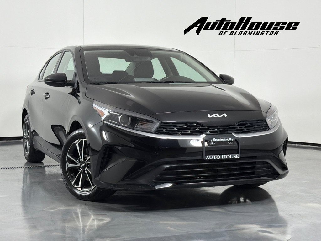 Used 2024 Kia Forte LXS FWD image 1