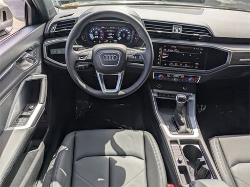 Used 2025 Audi Q3 2.0T Premium w/ Convenience Package image 17