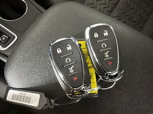 Used 2024 Chevrolet Equinox LT FWD image 20
