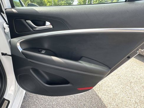Used 2026 Genesis G70 2.5T RWD image 34