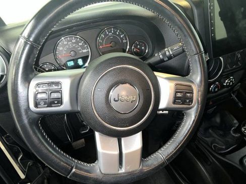 Used 2013 Jeep Wrangler Sport image 27