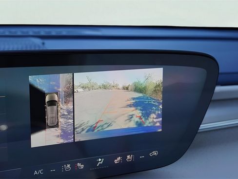 New 2026 Buick Enclave Avenir w/ Super Cruise Package image 13