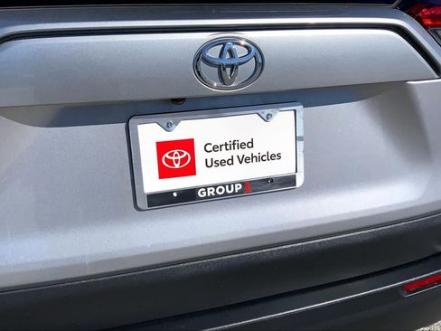 Certified 2021 Toyota RAV4 LE w/ Carpet Mat Package (TMS) image 9