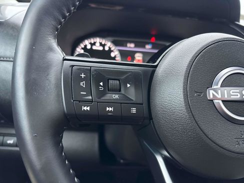 Used 2025 Nissan Pathfinder SL w/ SL Premium Package image 24