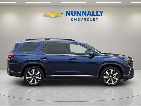 Used 2025 Honda Pilot Elite image 6