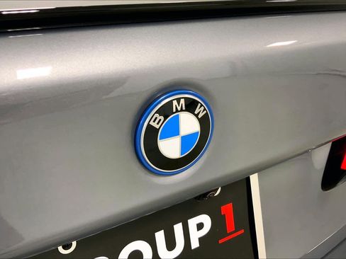 Used 2023 BMW 530e xDrive w/ Premium Package image 29