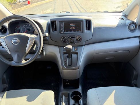 Used 2020 Nissan NV200 SV w/ Back Door Glass Package image 22