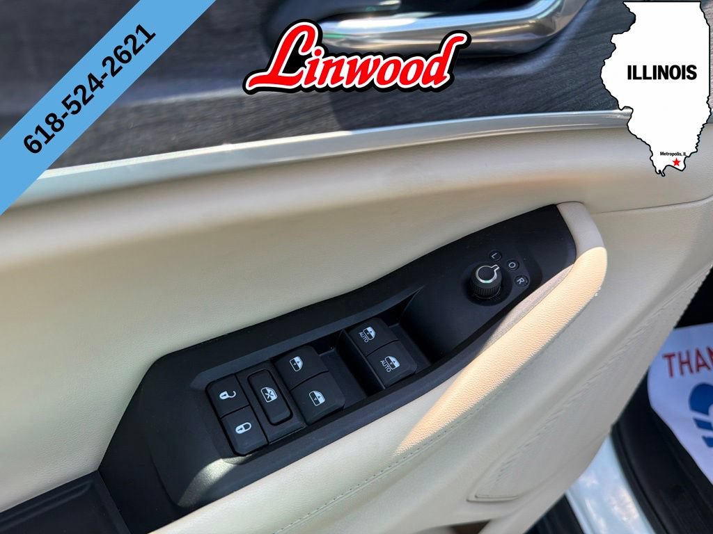 Used 2025 Jeep Grand Cherokee Limited AWD/4WD image 16