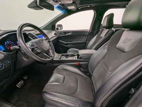 Used 2020 Ford Edge ST image 4