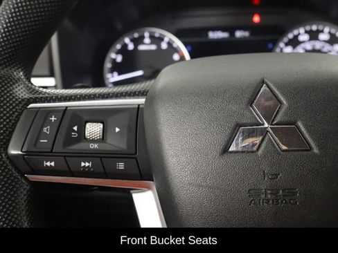 Used 2024 Mitsubishi Outlander ES FWD image 8